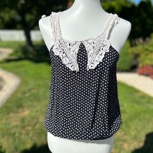 Peridot sleeveless, crochet, overlay top